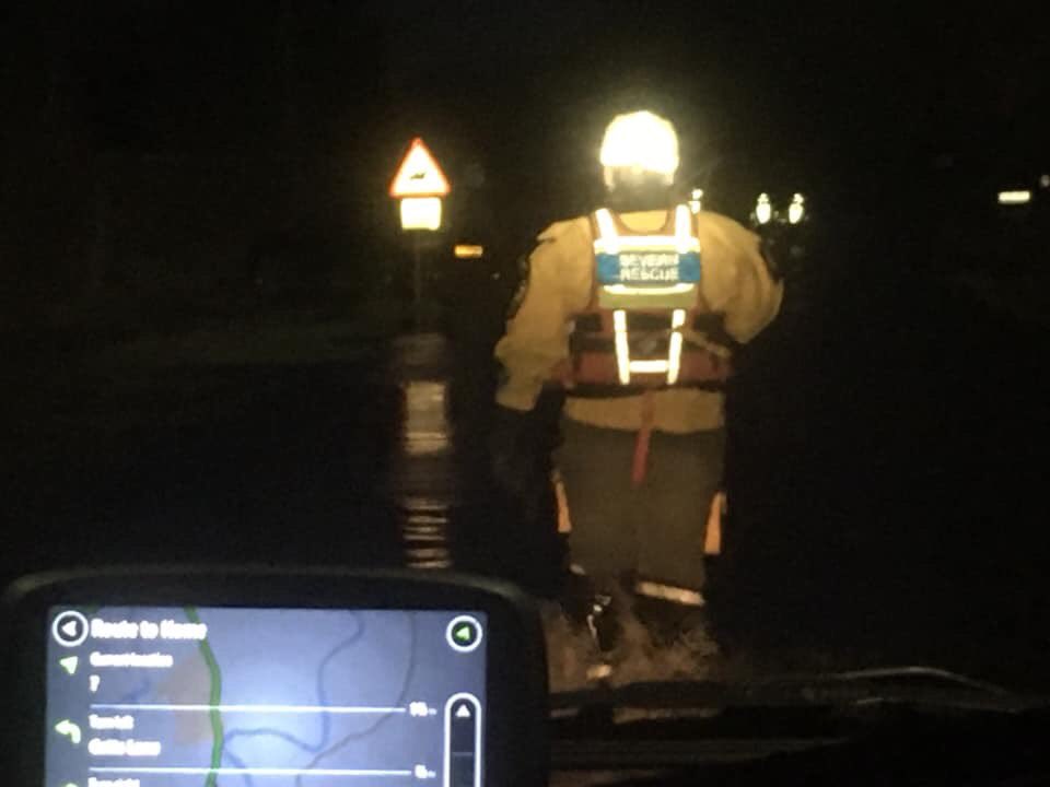 SARAWyreF's tweet photo. We have been deployed in #Herefordshire this afternoon and into tonight Working with @HWFire @HWFireControl We have used boat to perform welfare checks on residents in areas cut off by flood water and have been evacuating residents whose homes are flooded or have lost power. https://t.co/kdtmiMFkLE