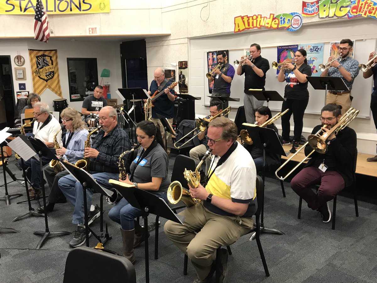 jplflutie's tweet photo. A great rehearsal with the SISD Faculty BIG BAND. Directed by Al Mendez. Featuring our very own Music Teachers and guest artists, Roman Chip, Eddie Terrazas and Mark Saenz. We will be performing at the SISD JAZZ CONTEST next Saturday. ❤️🎶 #SISDFineArts #DreamCreateAchieve https://t.co/Wm6kYm7MzP
