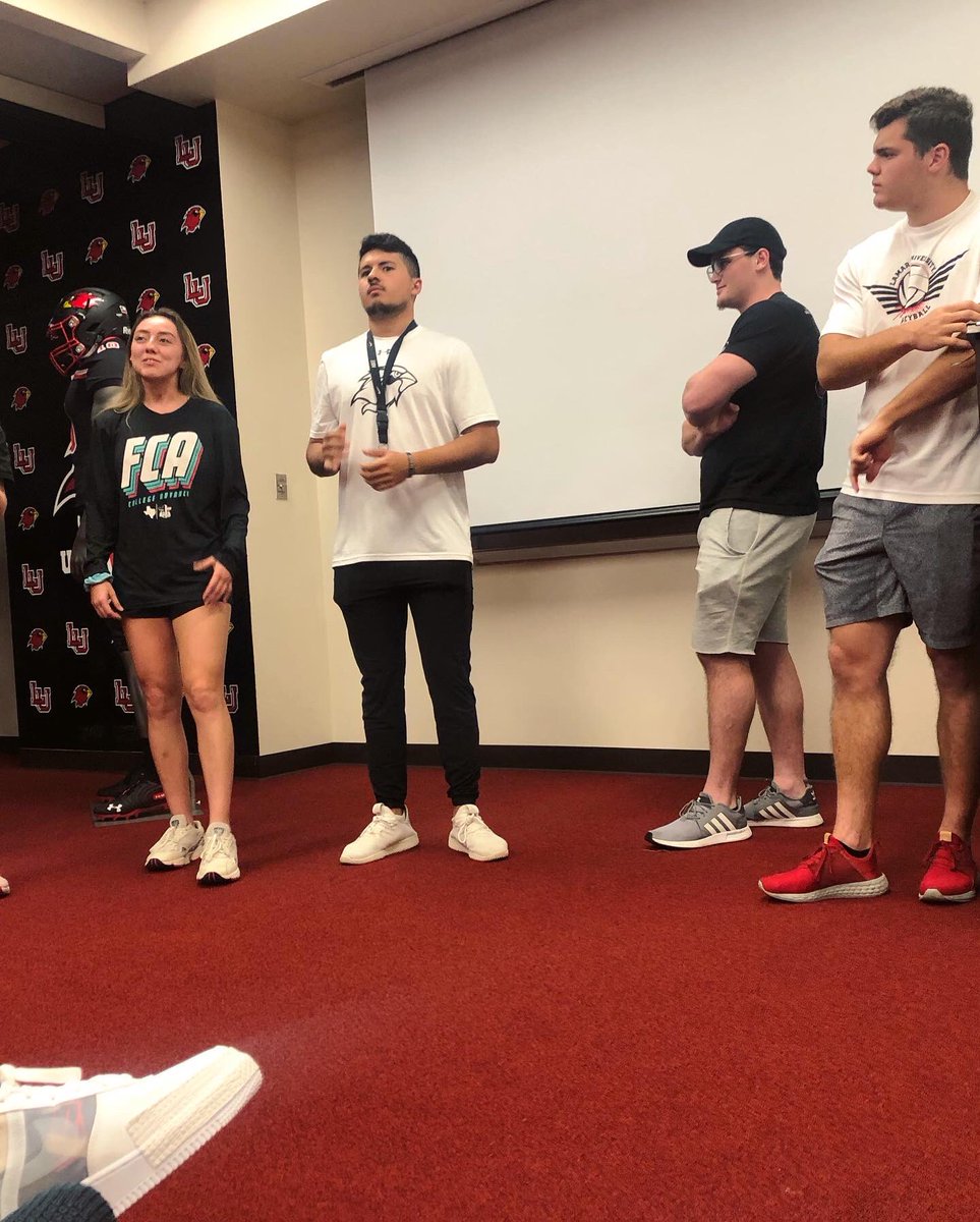 lucardsfca's tweet photo. Special thanks to Carson Earp for the POWERFUL message tonight on the gospel, fellowship, forgiveness, and imitating a Christian walk! See y’all next Monday night @ 6:30pm 😃 https://t.co/2FqYI1gqr3