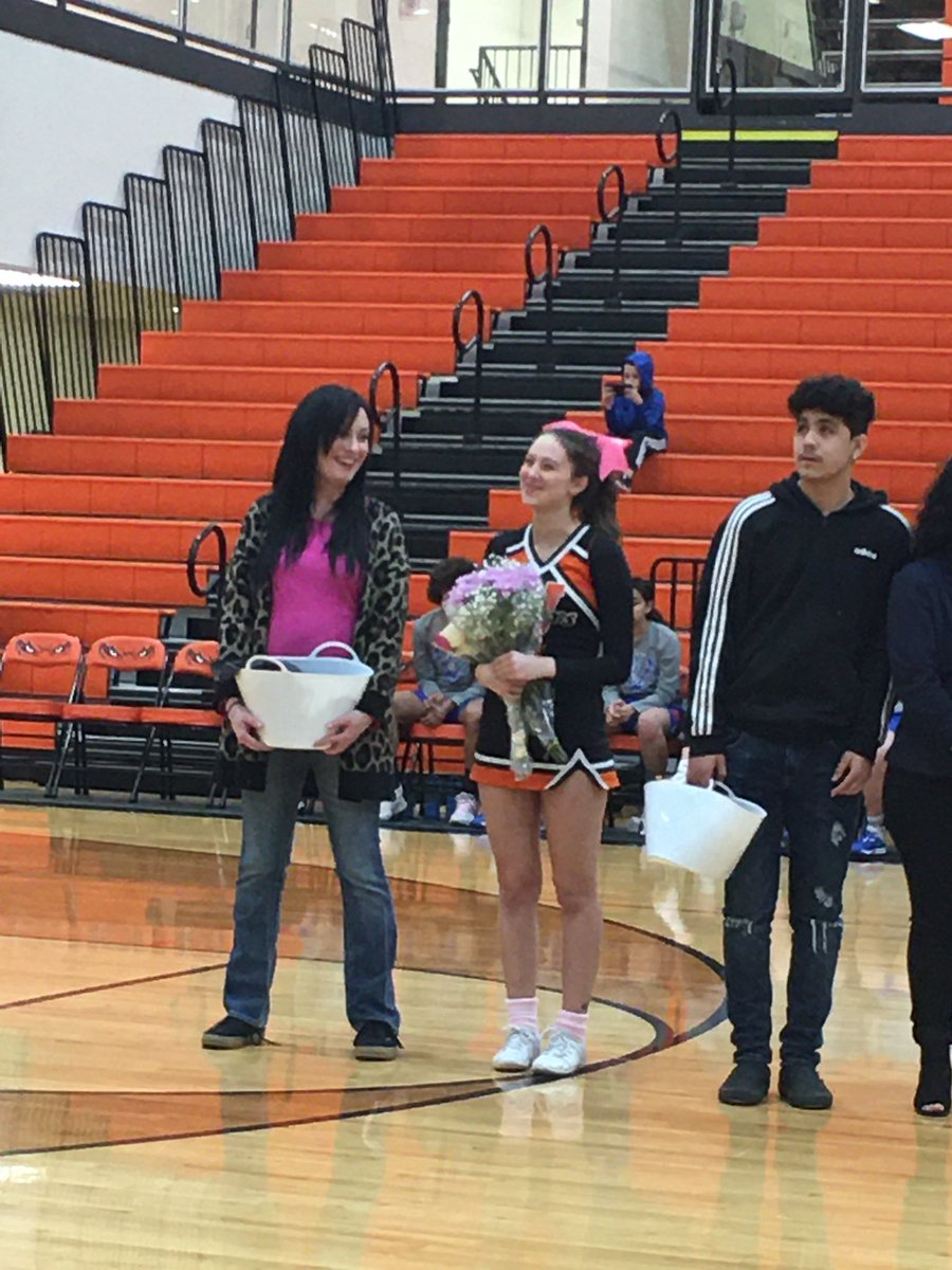 WHS_TigerCheer's tweet photo. 2020 Winter Senior Night 🎉
Part 3
@WvilleSports @WayTigerPR @WaynesvilleHigh https://t.co/paunLlAEo9