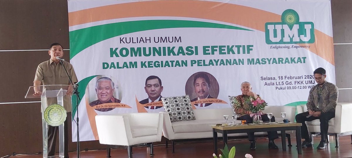 sjafriesjams's tweet photo. Bangsa dg generasinya adlh faktor dominan membangun kekuatan nasional. Generasi produktif hrs mampu &amp; sanggup membuat perubahan bagi bangsanya. Generasi yg berperan sbg komunikator yg unggul mentransformasikan arah Pikiran &amp; kehendak agar terjadi kesepahaman &amp; komitmen. https://t.co/GpAO4J0eYt