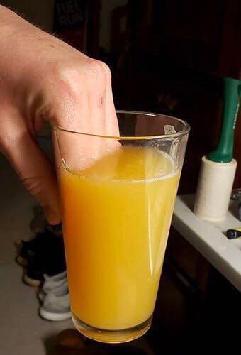 garyfromteenmom's tweet photo. friend: yo pass that

me: aight gotchu fam https://t.co/kvwmCIkbGW