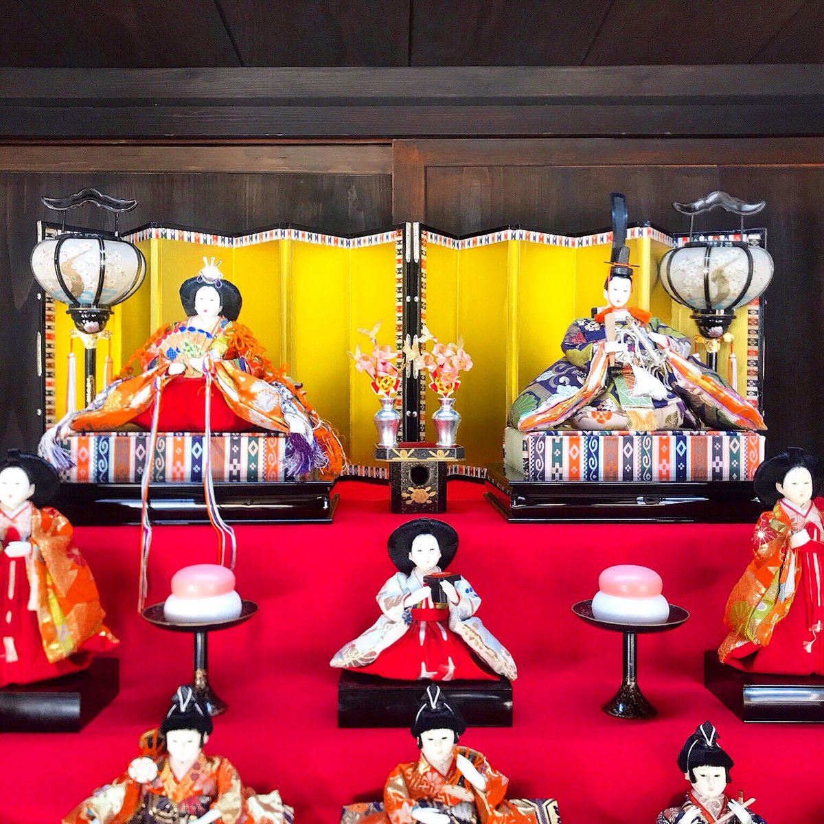 kominka_en's tweet photo. #雛人形 #おひなさま #つるし雛 #桃の節句 #床の間 #hinamatsuri #doll #hinaningyo #jpaneseculture
#古民家 #古民家園 #建築物 #茅葺 #茅葺き #茅葺屋根 #茅葺き屋根 #日本 #神奈川 #相模原 #kominka #kayabuki #japan #kanagawa #sagamihara #rethatch #rethatching #reroofing #strawroof https://t.co/5n1aiBejQ5