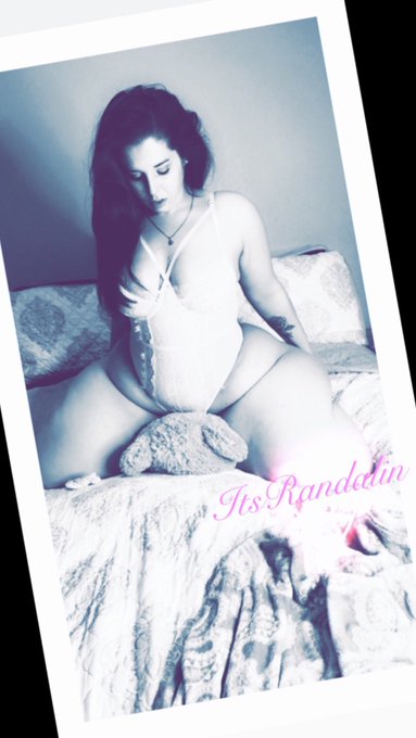 Watch itsRandalin's leaked NSFW photo on TwXstars