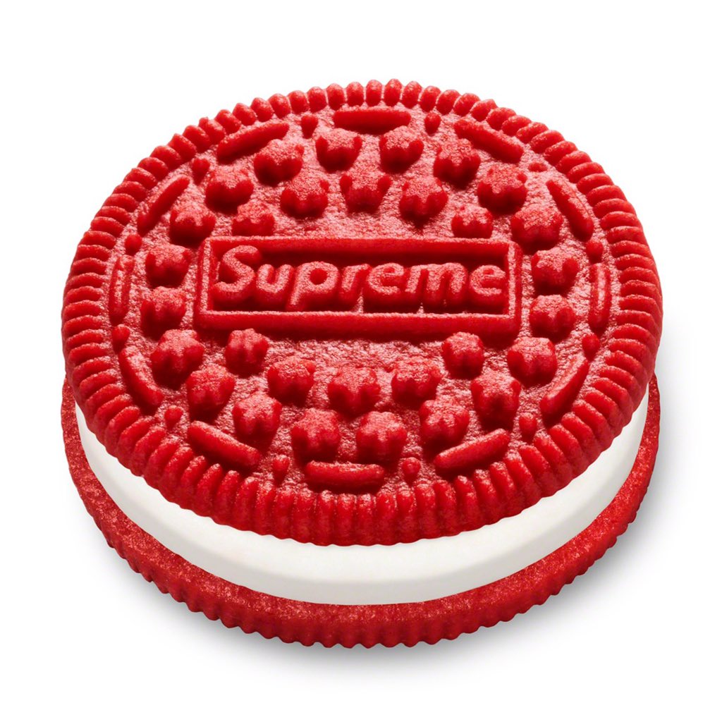 DropsByJay's tweet photo. Supreme/Oreo

Coming this season but for now a look at the official packaging. 

(Not dropping this week) https://t.co/msrqLOLTNs