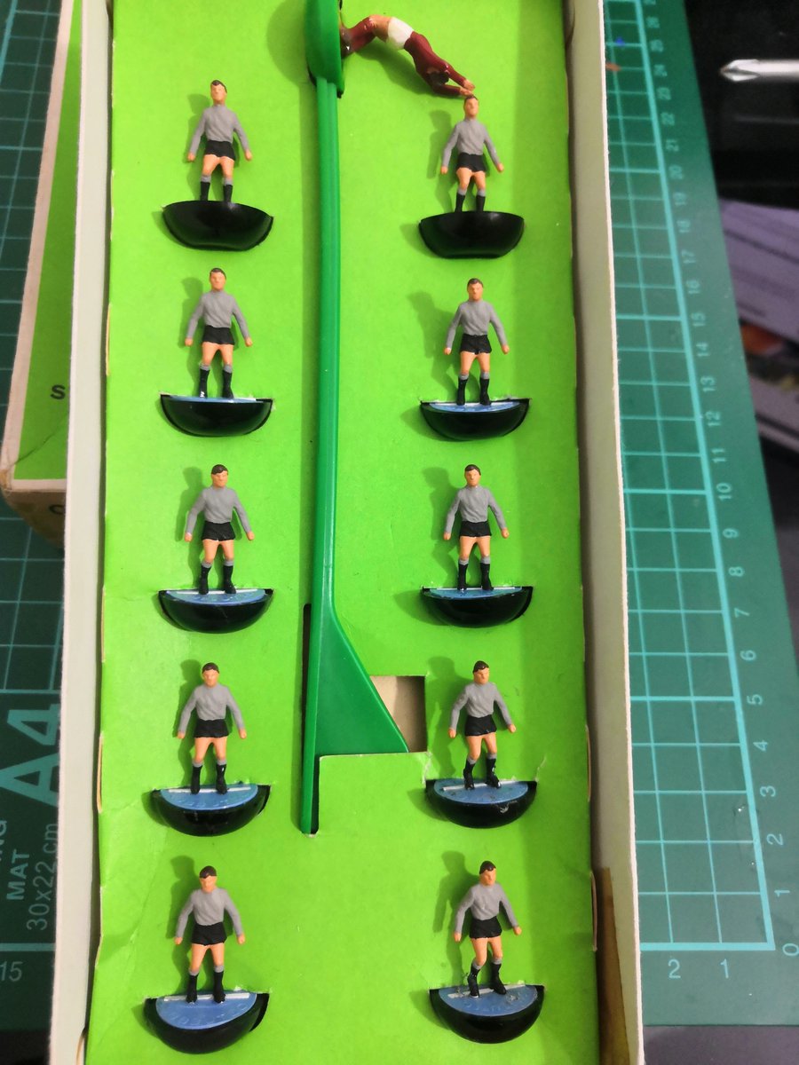 SubbuteoAl's tweet image. Alessandria Re. 106 replica by Mauro Starone #Subbuteo #PlaySubbuteo #Alessandria 
oscal.altervista.org/?p=166