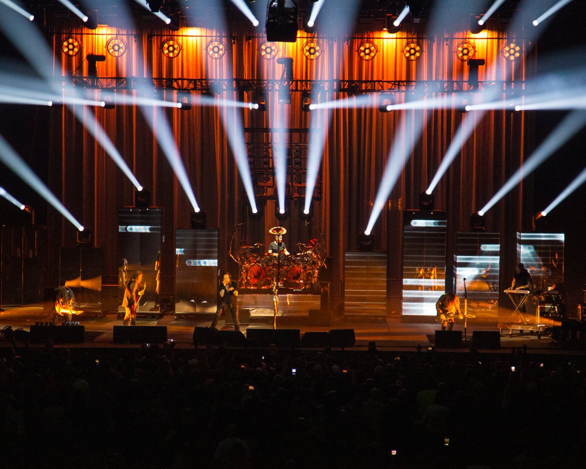 Central Mo News (@centralmonews) on Twitter photo Last Thursday we were in Springfield, Mo. at <a href="/JQHArena/">JQH Arena</a> for <a href="/Korn/">Korn</a> <a href="/breakingbenj/">Breaking Benjamin</a> and <a href="/bonesandbones/">Clara Lewin</a> Here's our review of the show and photos from Editor-in-Chief <a href="/theLYON85/">Andy Lyons</a>
bit.ly/321tuDa Last Thursday we were in Springfield, Mo. at <a href="/JQHArena/">JQH Arena</a> for <a href="/Korn/">Korn</a> <a href="/breakingbenj/">Breaking Benjamin</a> and <a href="/bonesandbones/">Clara Lewin</a> Here's our review of the show and photos from Editor-in-Chief <a href="/theLYON85/">Andy Lyons</a>
bit.ly/321tuDa
