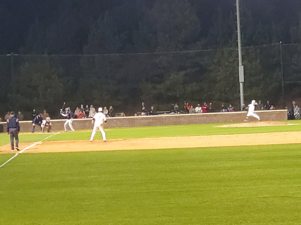 EastHallHighSp1's tweet photo. Vikings win 1-0 over Johnson!  Way to go Vikings! #valhalla 

Sponsored by sosebee &amp; britt https://t.co/15q0ntdNYK