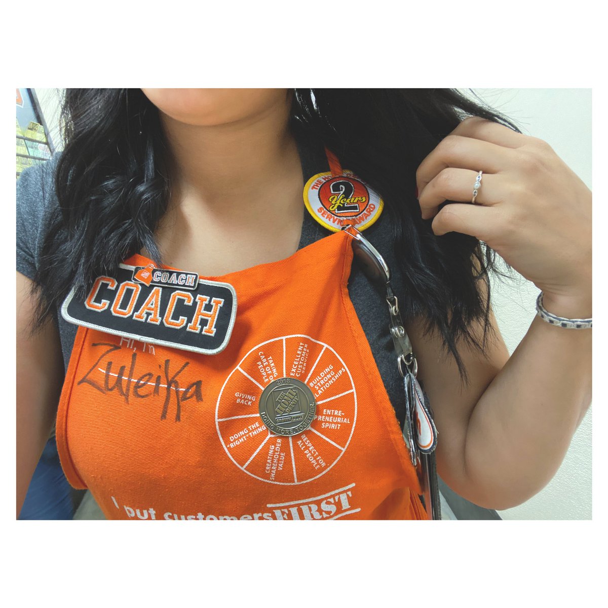 ZuleikaRivera11's tweet photo. Very happy and proud to be a part of this amazing company 🧡 Celebrating 2 years of #OrangeBlood 😌 #THD6411 #PuertoRico https://t.co/ZlR107h4UT