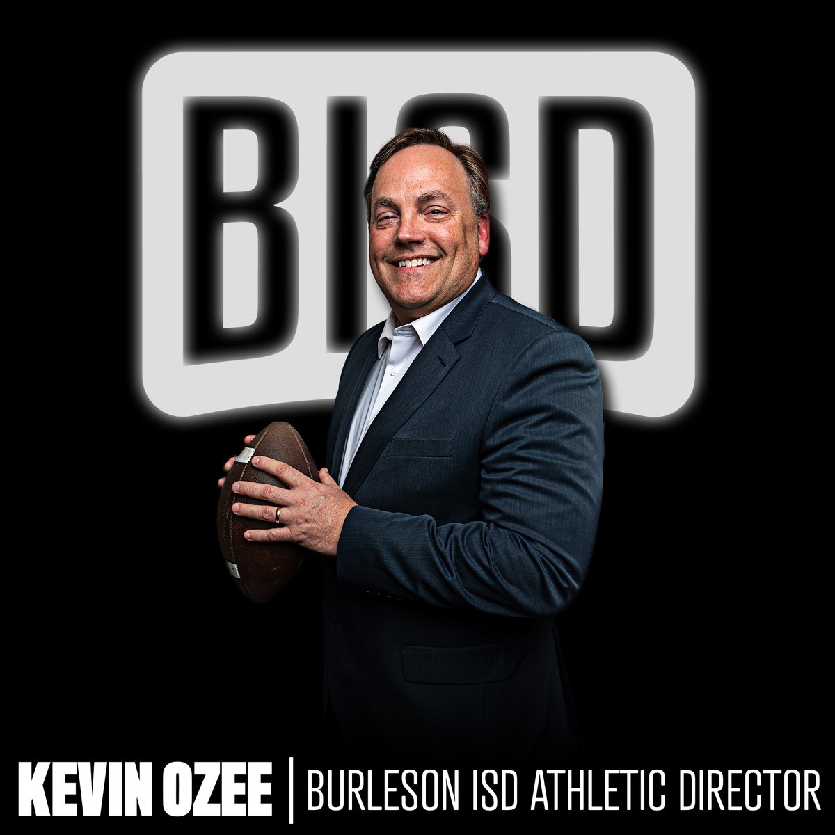 BurlesonISD's tweet photo. BISD names new Athletic Director Kevin Ozee, a highly successful AD who formerly worked in Arlington, Carroll, &amp; Duncanville ISDs. @CoachOzee brings 25 yrs of experience, 25+ trips to State for various sports &amp; 19 State championship titles to his new role. https://t.co/q8HwsEMXnR https://t.co/hzdZ0NbyMA