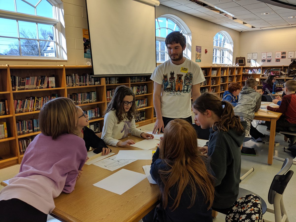 amandacurlin5's tweet photo. Students explaining ideas to their mentors on how to make the Mars Rover more efficient. Thanks Tomas and Echo for sharing your knowledge and expertise!! @NASA @TonyJarvis_MHS #murrayschools #mmslibrary https://t.co/7SSKv4baoq