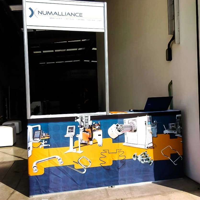 TRESDIEZ1's tweet photo. Numalliance, Guadalajara México #pantallas #iluminacion #stands #proktive #hexagon #gudalajaraguadalajara https://t.co/iZjcRi220Q