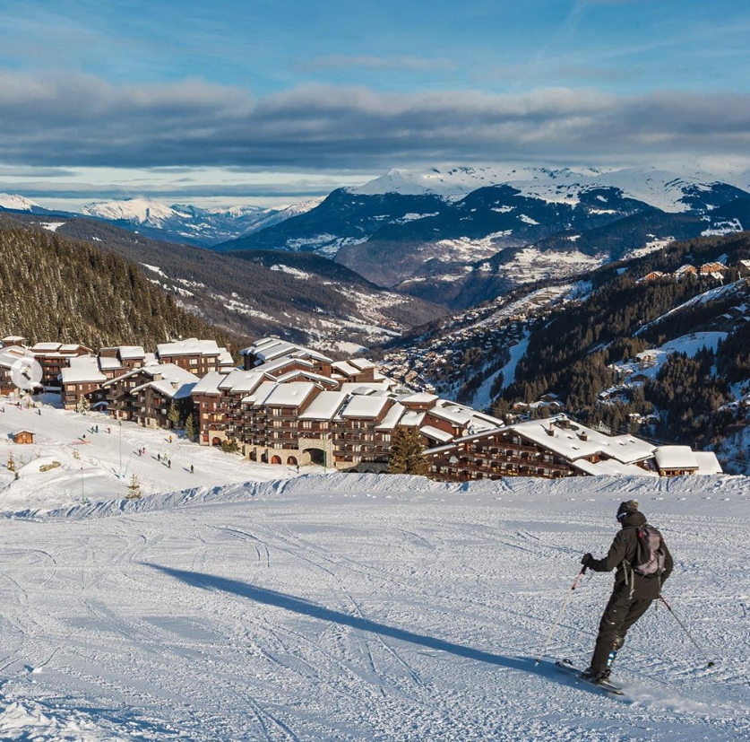 jetstream_lt's tweet photo. What a dream ☀️

The Résidence Le Hameau du Mottaret is PERFECTLY located in #Méribel, offering prime ski-in/ski-out access to the amazing Méribel 3 Vallées ski area ⛷

📸: Odalys Vacances on IG!

#getinthejetstream #traveltech #odalys #3Vallees #slopeside https://t.co/6PvpFvBsKR