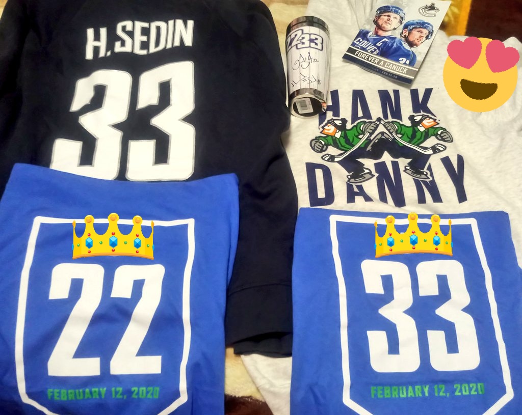 forevercanuck's tweet photo. Forgot to share our haul from Sedin retirement night. I love Henrik, my fave Sedin. First to win Art Ross (and the Hart) ππ #SedinWeek #ThankYouSedins #Canucks https://t.co/a5yf9xrUDf