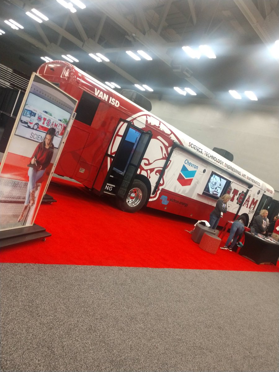 SBEducation's tweet photo. Too cool! Van ISD STEAM bus -- a 43’ mobile makerspace w/ devices, hands-on workstations, a 3D laser printer, robots, AR &amp; VR tools, robots &amp; more -- can serve students from pre-K through 12th grade with project-based activities, aligned with NGSS &amp; TEKS. @vanedtech #tcea2020 https://t.co/o831PD52va
