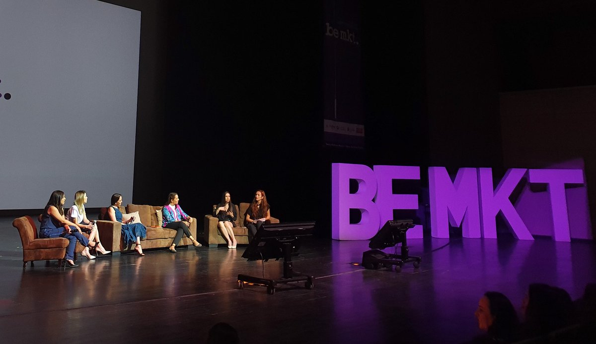 anahuac's tweet photo. #BeMKT Comienza el Pannel Luxury, un espacio donde analizaremos la industria de lujo con cuatro grandes expertas: Cristina Pineda, Lorena Rodríguez, Daniela Zamudio y Renata Del Sordo 🙌🏻👏🏻 https://t.co/BN6WibTggm