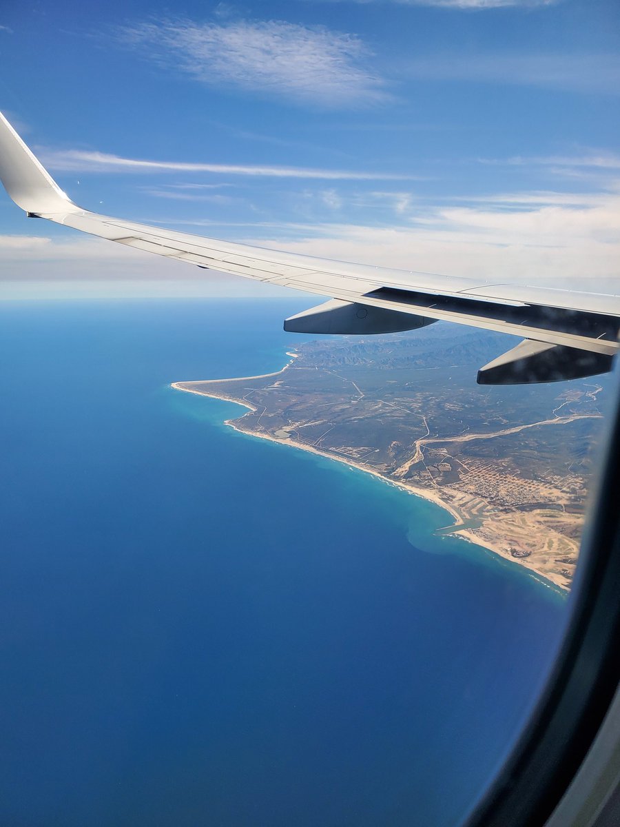 KeithStone6684's tweet photo. Leslie and I made it to Cabo. #Chiefbuildings https://t.co/qWXJ7qj8MB