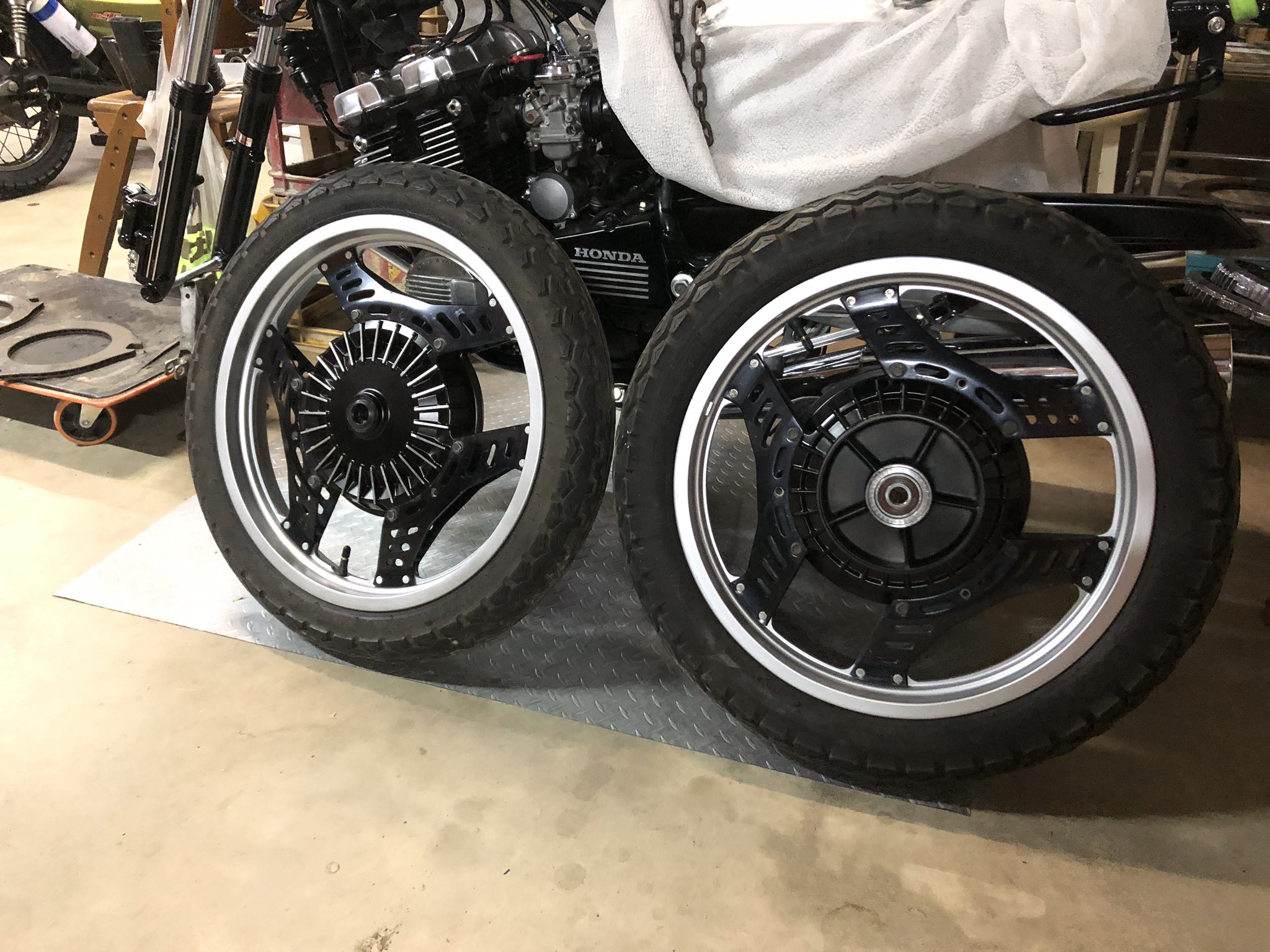 CBX 400 F 2型 前後 ホイール - パーツ