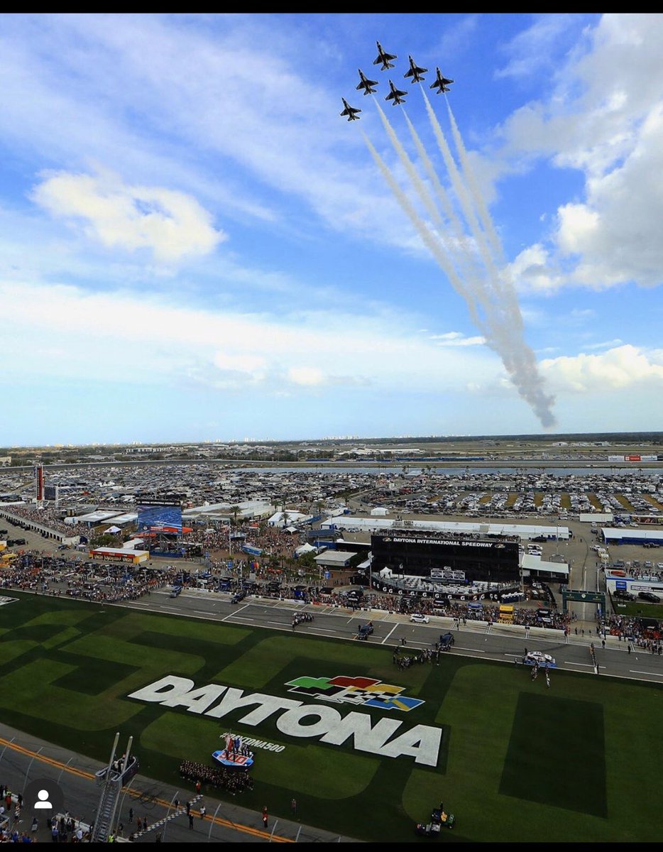 DOCENA__'s tweet image. #DAYTONA500 #DocenaDaytona