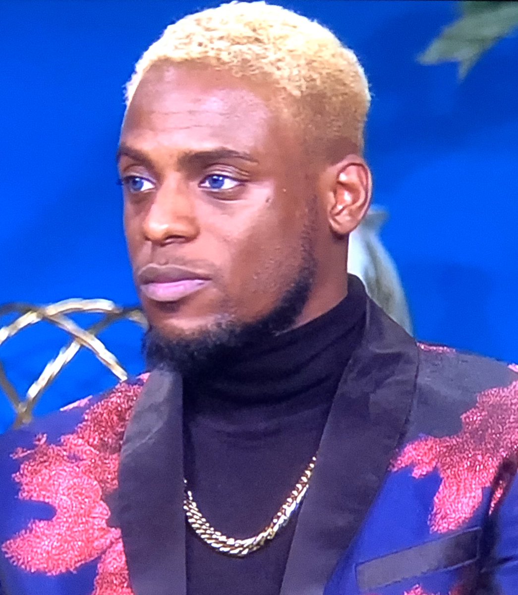 Lyrasaurus's tweet photo. Blake out here looking like Simon Phoenix from Demolition Man. #90DayFiance @TLC https://t.co/DOZx0Z9NMI