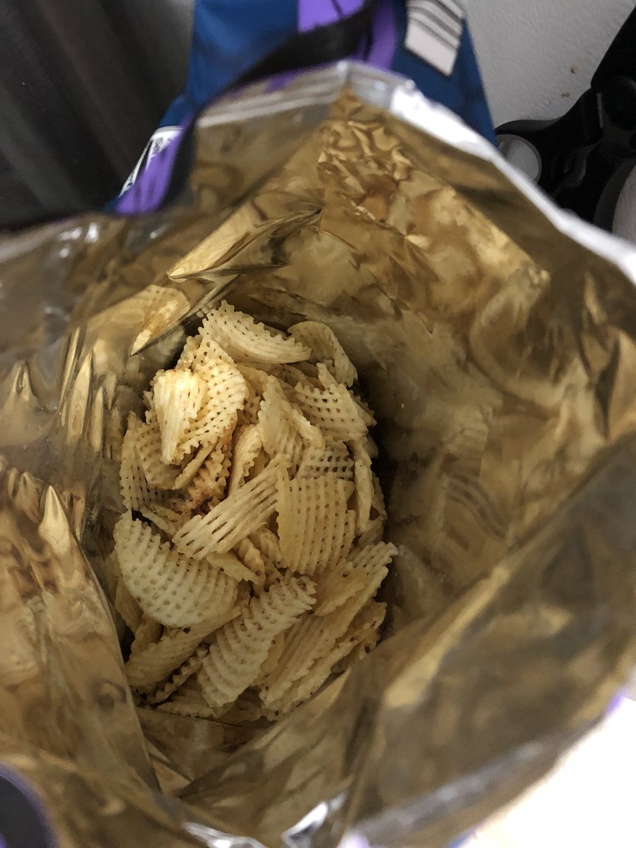 JeansBoots_Blog's tweet photo. It is no wonder @AldiUSA is a fraction of the hometown grocery price. You get 1/4 bag of product. Unbelievable. https://t.co/CBLJ1N9Q99
