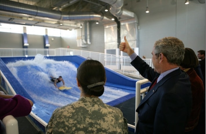 #CaptionThis. 
Flowboarders.com 
.
.
#FlowRider #WashingtonsBirthday
#PresidentsDay