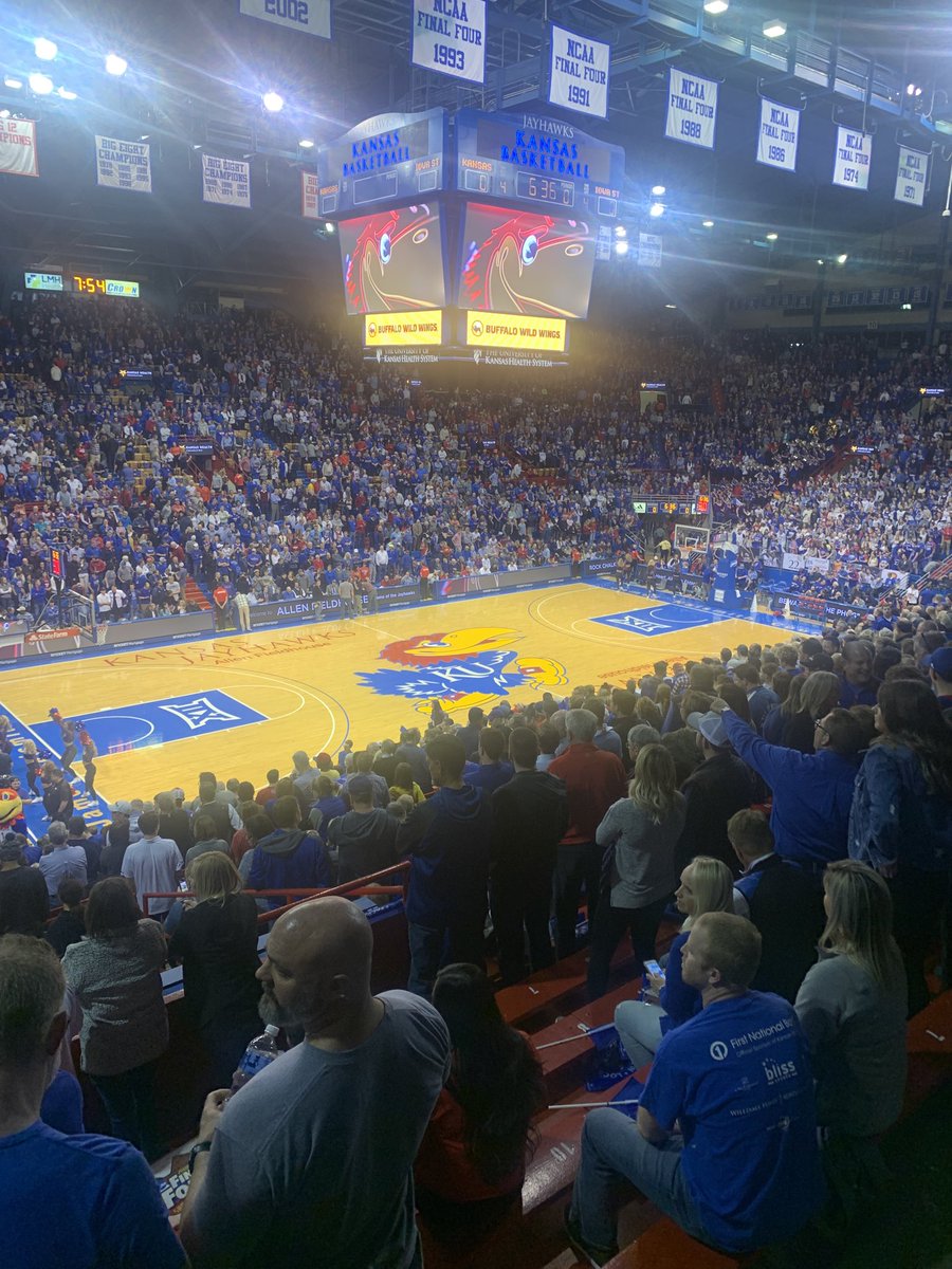 Trent_R63's tweet photo. Celebrating ⁦@KimberlyRobine1⁩ birthday week with a little ⁦@KUHoops⁩ https://t.co/GorfpqwNDU