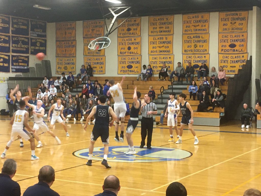 DanburyDoug's tweet photo. #ImmaculateHighSchool Mustangs π Boys π win 78-37 vs Brookfield High School Bobcats https://t.co/VKhGpxpBpC