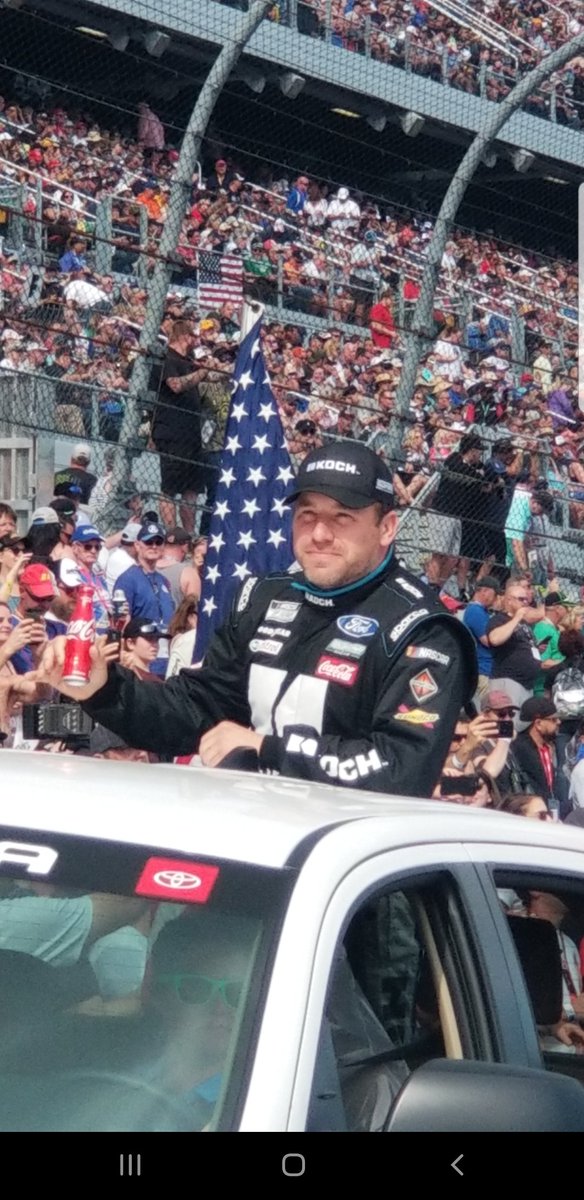 sellars_mandi's tweet photo. Praying for @RyanJNewman🕊 to be ok. Also praying 
and his family and friends. 

Photo taken @Daytona500 2/16/20 https://t.co/iDGsGFJbwQ