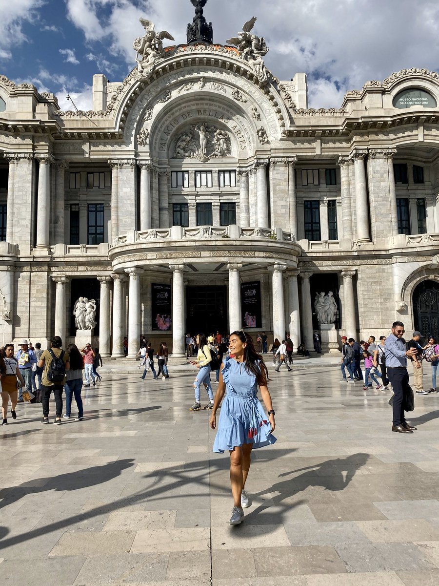 Dernière rediffusion du tout premier épisode 99 envies d’évasion Mexico c’est maintenant à 21h à Évasion. Je parie un verre de Mezcal ou un grillon grillé que la mégapole vous enchantera.