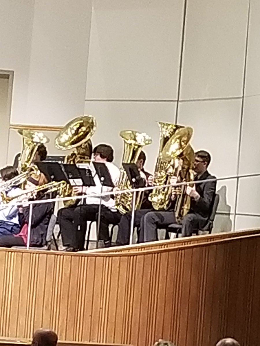 selliskoss's tweet photo. We love listening to the Honor Band! Thank you so much @miss_baity for giving your students this opportunity! @rowvabands @ROWVACUSD208 https://t.co/YEWSB3DgIv