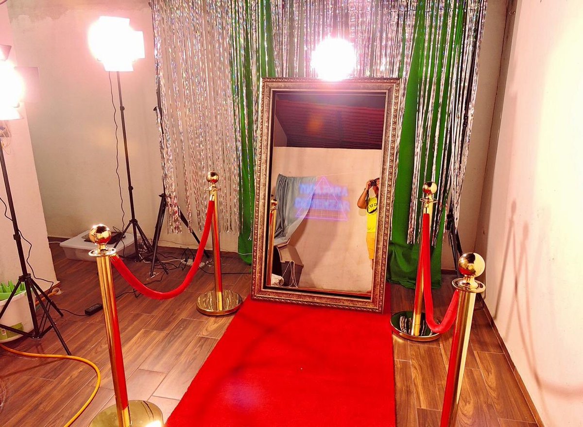 BalookaStudio's tweet image. Se vende! Oportunidad de negocio. 70mil pesos. Usada solo una vez... #photobooth #cabinasfotograficas #enventa #sale #bussines #oferta #cancun #ventascancun