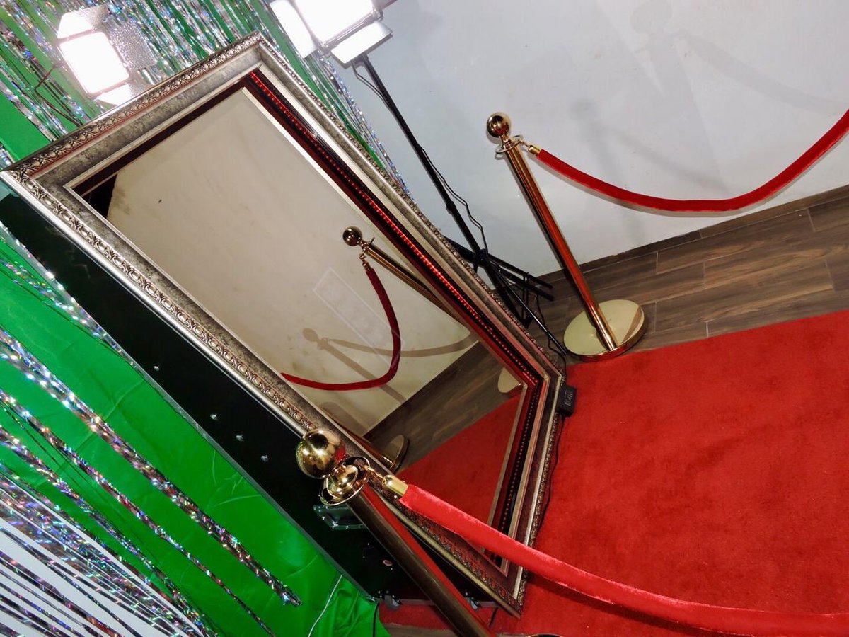 BalookaStudio's tweet image. Se vende! Oportunidad de negocio. 70mil pesos. Usada solo una vez... #photobooth #cabinasfotograficas #enventa #sale #bussines #oferta #cancun #ventascancun