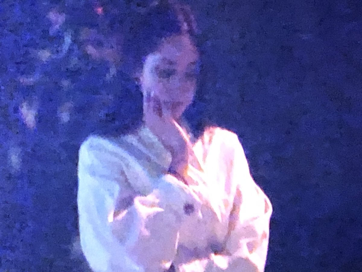 lindsayoz's tweet photo. Trying to figure out how to tell your parents there will be no hometown visit because your boyfriend heard you’re a homewrecker.  #thebachelor https://t.co/aPibqP4hKz