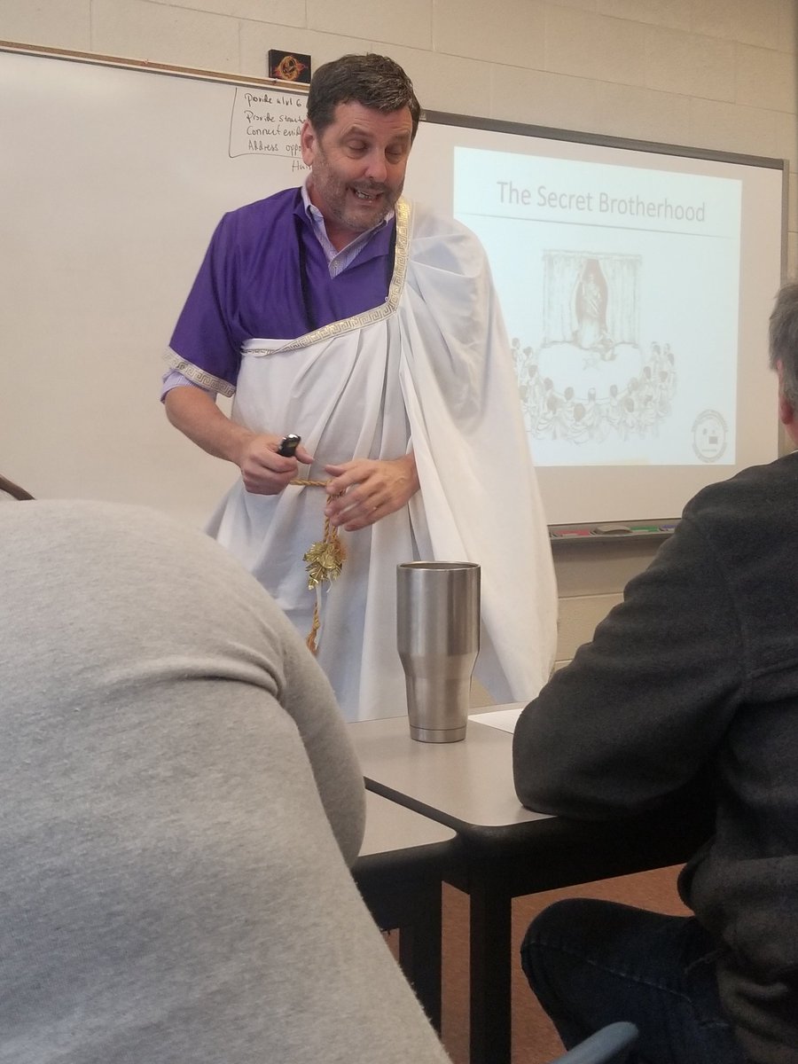 MsCampMath's tweet image. My DLD session was better than yours! #mathtalk #historyofmath #pythagorianthereom #pythagoras