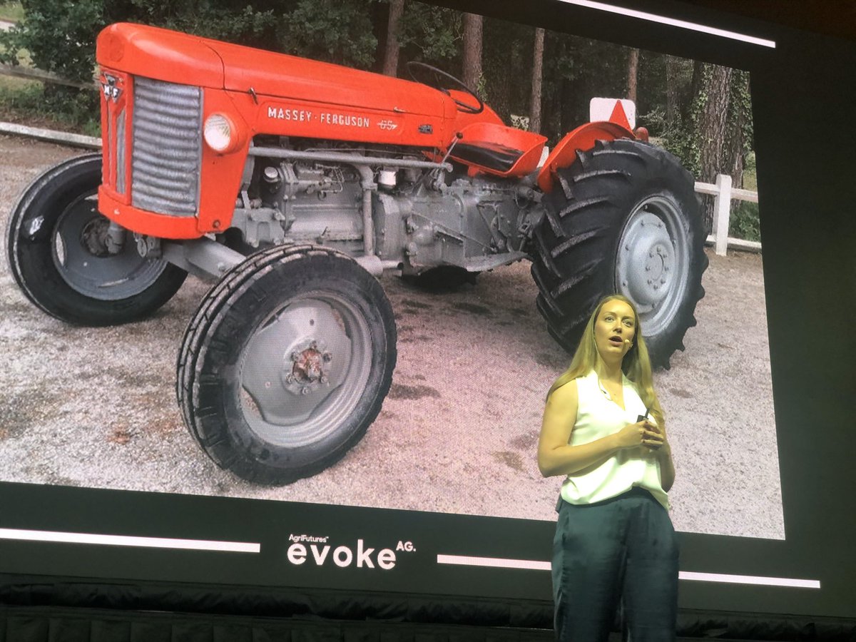 FUTURE YOUNG LEADER: Genevieve Griffith-George took to the stage, presenting how she came about creating <a href="/justpicmi/">PICMI</a> , a platform assisting growers to connect with short term workers, reducing significantly admin and time involved in hiring. Bought to you by <a href="/ruralrdcs/">@RuralRDCs</a> #evokeAG