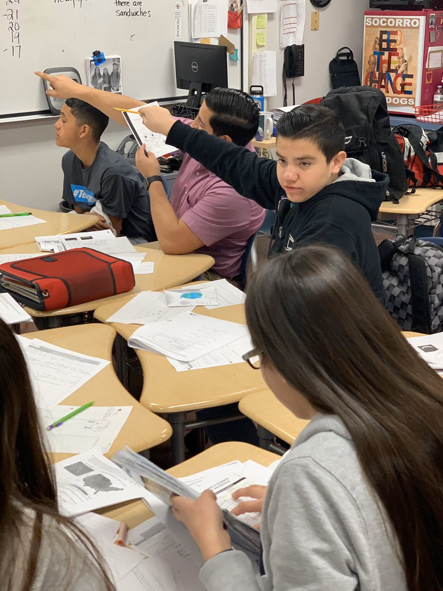 SMSAVID_'s tweet photo. Monday tutorials were in session and made lots of progression! 🤯 #hittingtheboardshard #TeamSISD #hardwork 📚🧠 Cornell Notes and other awesome examples of notes are key! 🔑 https://t.co/UVVuP3wKdX