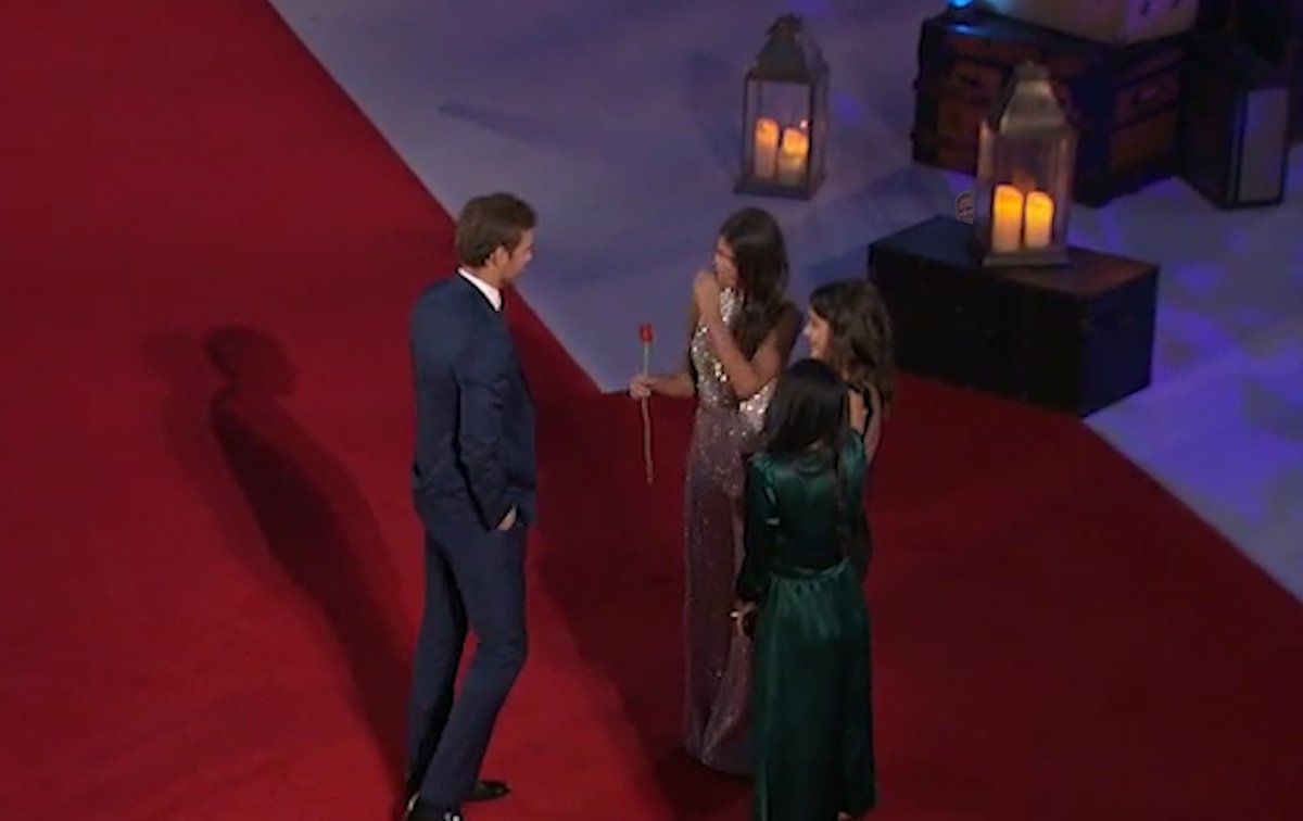 Bachelor Party tweet media