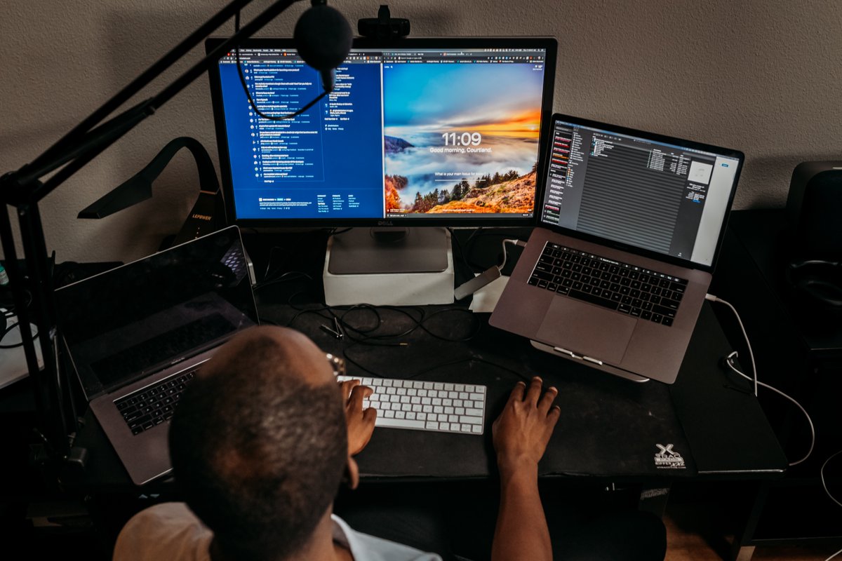 RightsLedger's tweet photo. One area that artists can struggle with is grasping intellectual property laws and rights as they relate to their work. Let us help you! Join the Rights Ledger movement today!
#RightsLedger #CreatorRights #IndependentCreators https://t.co/TDVPKmxVmj