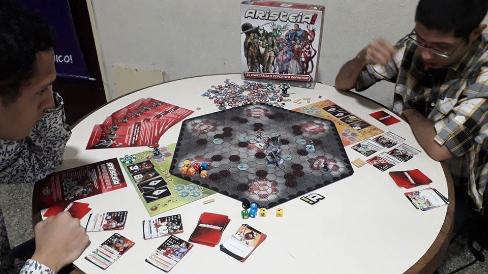 CalabozoCriollo's tweet image. Jugando @AristeiaTheGame en la @USBGeekcon en la Universidad Simon Bolivar en conjunto con el grupo @AresUsb #Infinitythegame #warcors @infinityTG_ES #venezuela #wedoplay