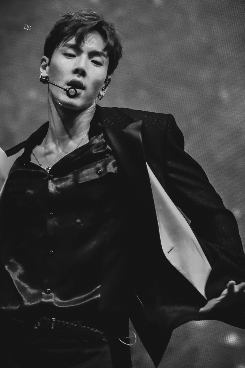 dazzling_shownu's tweet photo. 200118 🖤
#셔누 #SHOWNU #ショヌ #몬스타엑스 #MONSTA_X @OfficialMonstaX https://t.co/J2MOvHIgtV