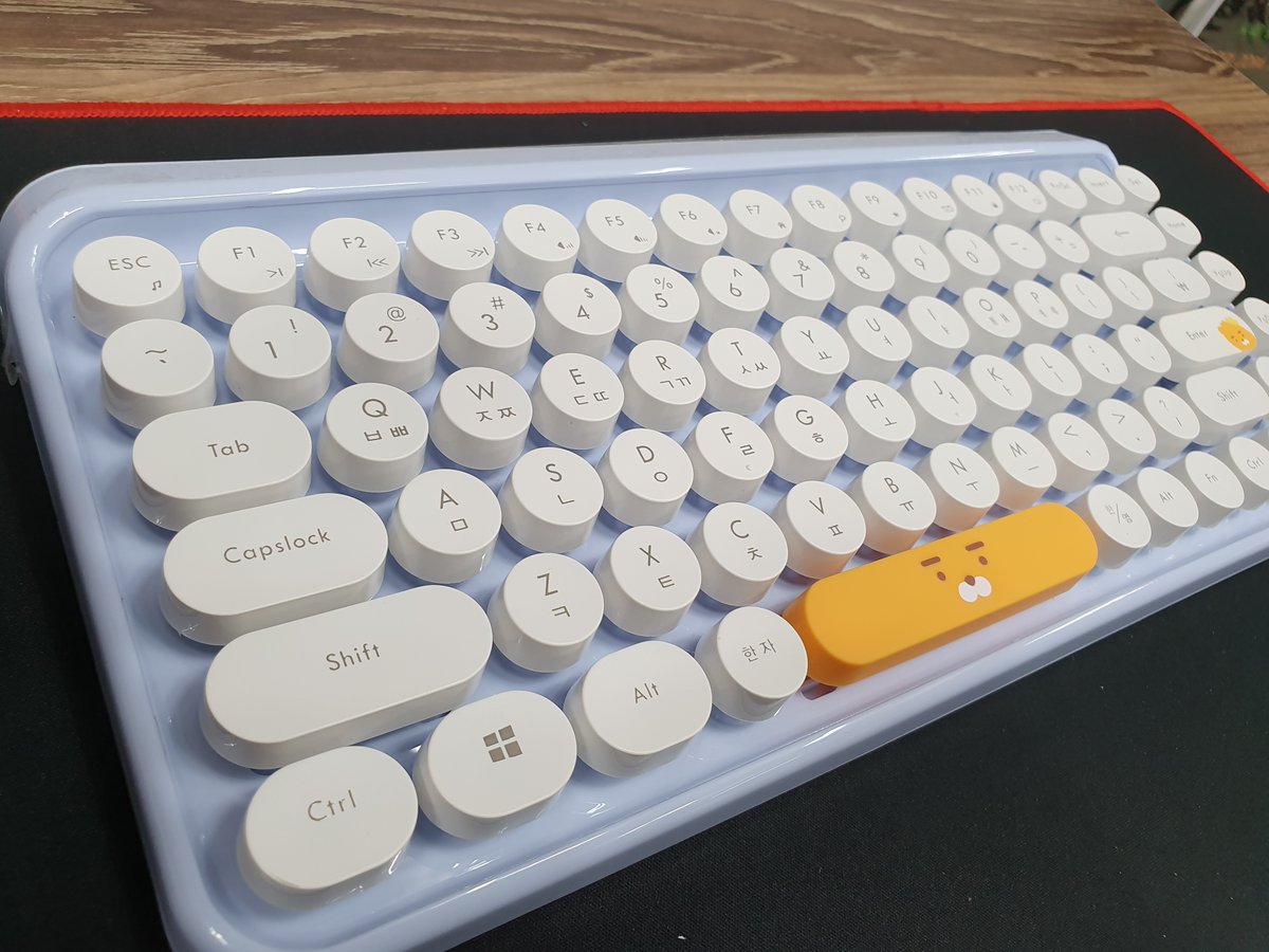 컴우리 tweet media