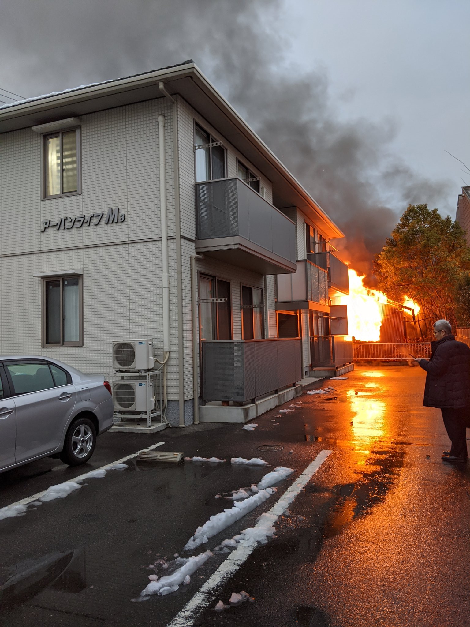 画像 ウェルネス橋南店近くで火事 アパートメント延焼中 T Co Qvw5mrcjbh まとめダネ