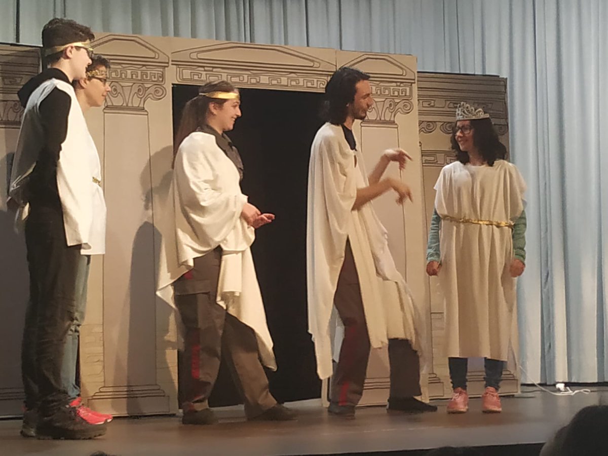 Teatro en inglés en <a href="/claretaranda/">Claret Aranda</a> con Face to face. Un día diferente #somosuniversales #welovetheater