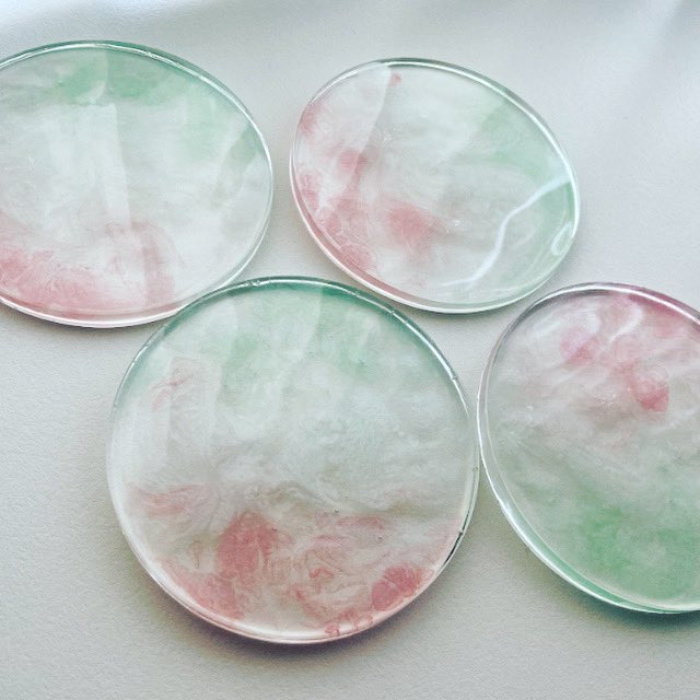 PaddockPosers's tweet photo. Enable inspired coasters #resin #handmade #bringingideastolife✨ https://t.co/SIKbgZLJ77