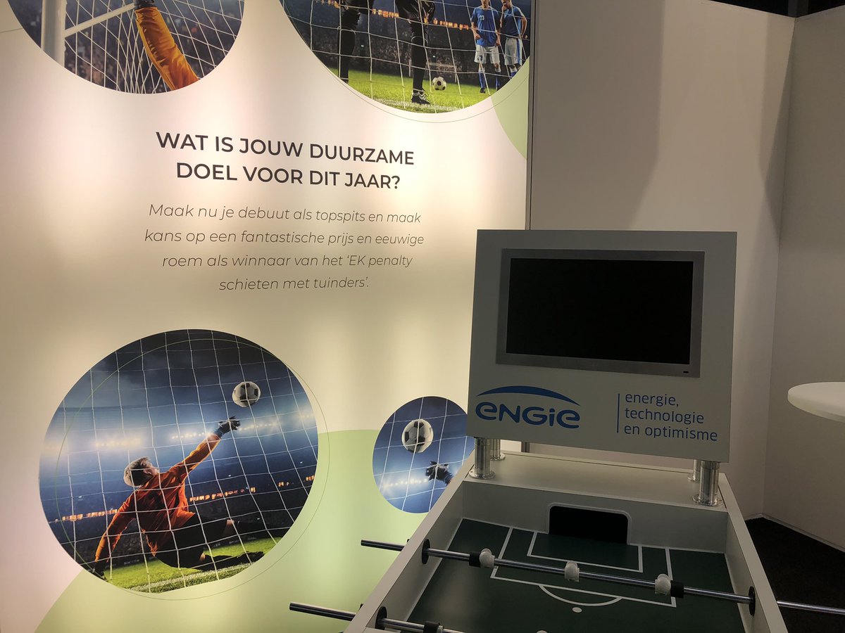 Kickerprofs's tweet image. Het bruggetje is zo gemaakt met onze TopSpeedKicker kickerprofs.nl/losse-verhuur/… #horticontact #beurs #congres #leadsgenerator #stand #standbouw