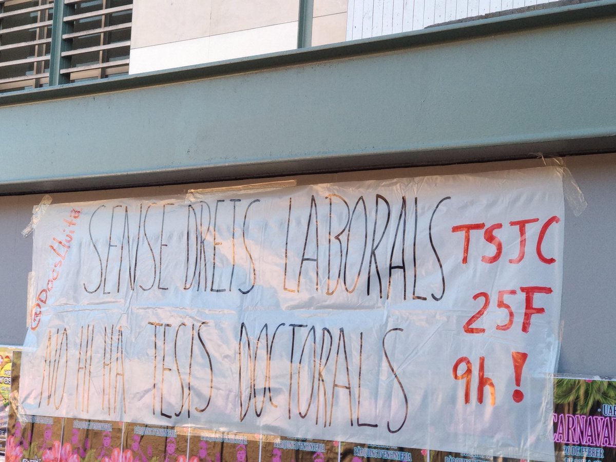 🚩📢A la #UAB ja estem escalfant motors. Avui a les 11.30h 🕛 concentració a la Pl. Cívica📍. El #25F, guanyem l'#EPIF.

Avui com ahir, seguim en peu de guerra!✊🔥