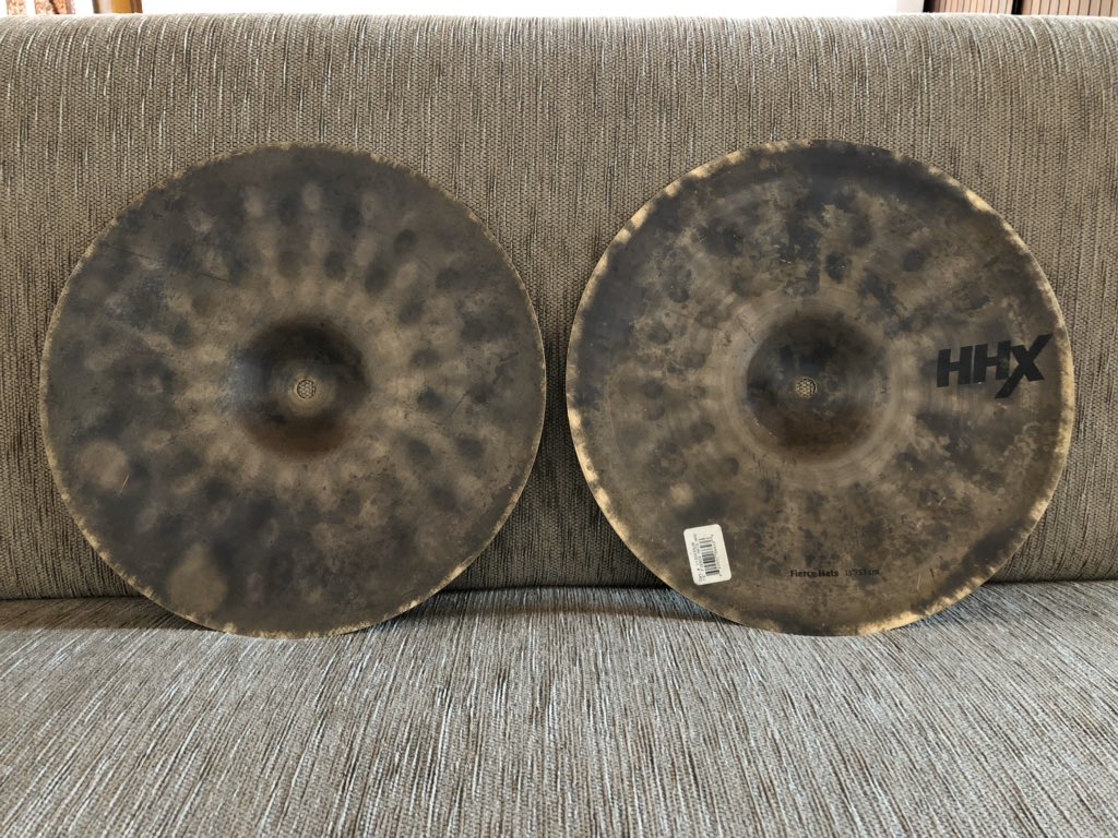 WTS Sabian HHX Fierce Hats 13” (second)
Harga 2,5 juta
Kontak 085642069777 (wa) <a href="/DrumBagus/">@DrumBagus</a>
