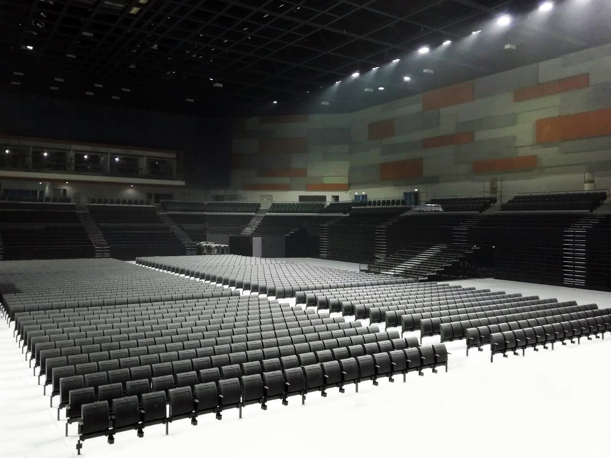 We want to proudly share a sneak peek of the 'Shaikh Jaber Al Abdullah Al Jaber Al Sabah Tennis Complex' where Figueras has proudly installed nearly 5,800 Figueras Arena seats. Check back soon for more information about this stunning project!