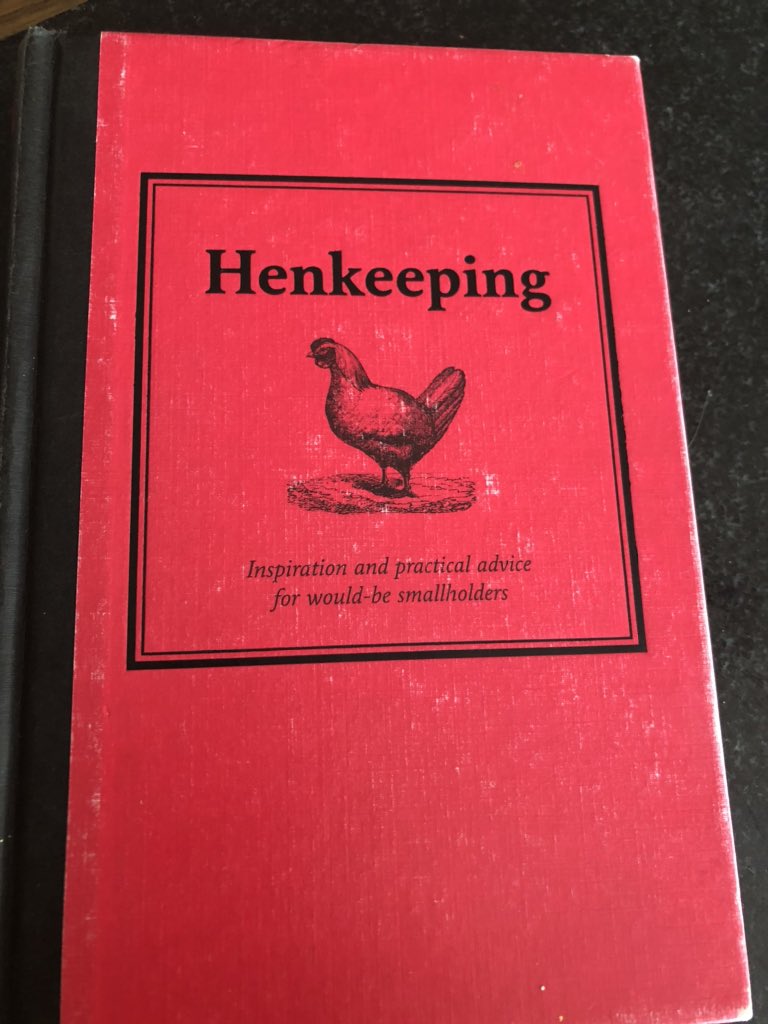 nursetoddy's tweet photo. This will be my next adventure post #nursingdegree, I will be studying #henkeeping and eventually have my own trio of bantams ๐ my dream to move more rural and have a small holding ๐ ๐ #petsonly just call me Barbara from the #thegoodlife https://t.co/GLzI9ieONr